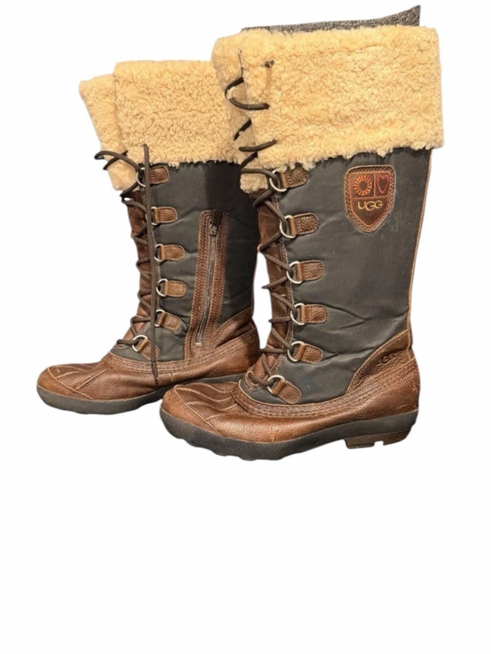 UGG Australia Edmonton Waterproof Leather Nylon Boots Sheepskin Lined W8.5